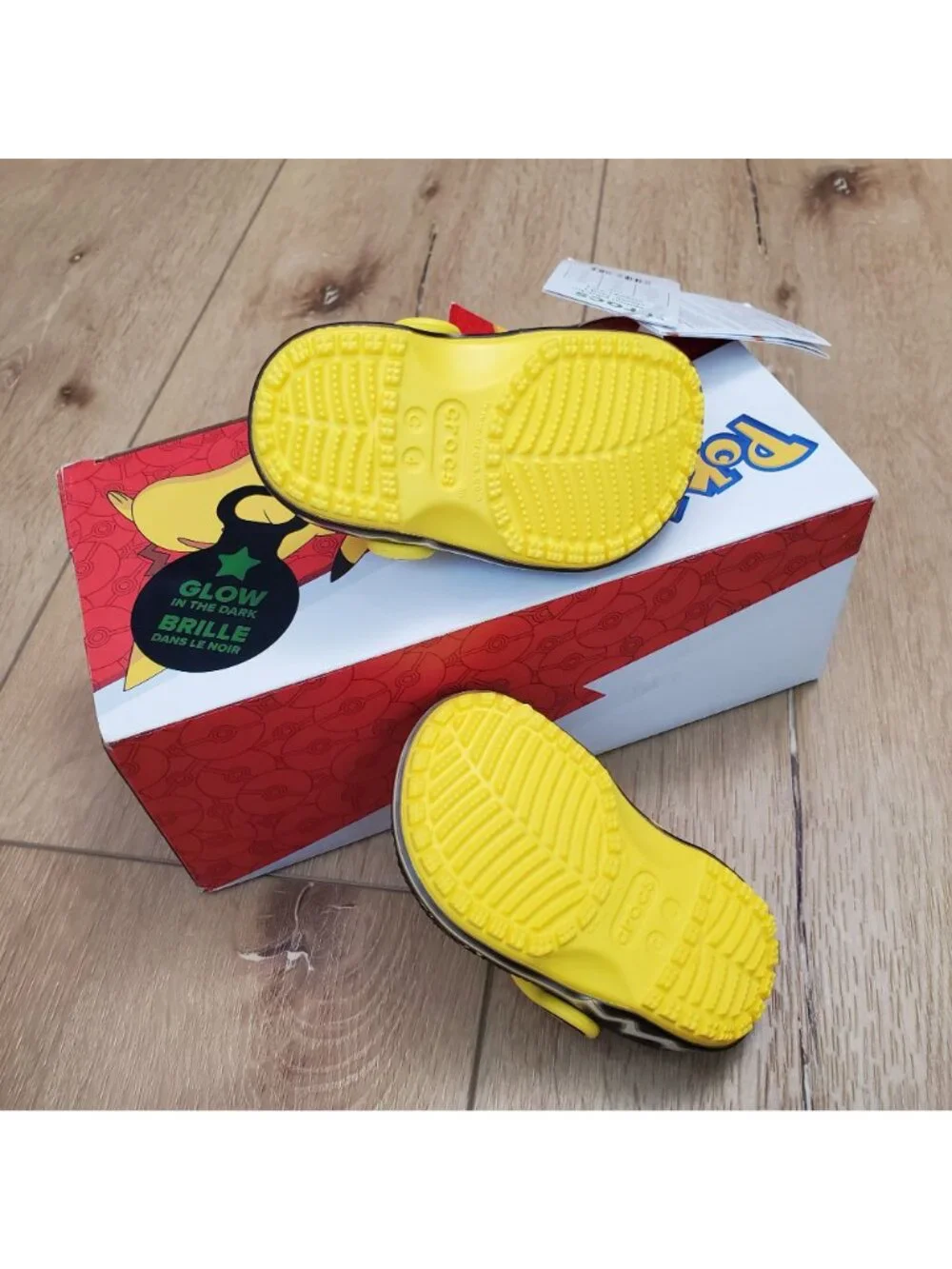 Crocs x Pokemon Pikachu Classic Clog Shoes Size c4 Kids Toddler 4 Glow in Dark